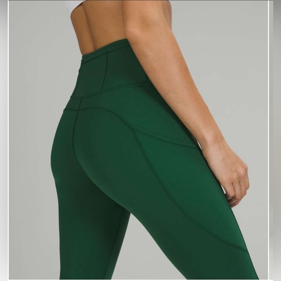 Lululemon Fast and Free High-Rise Tight 25" - Size 20 - Picture 15 of 16